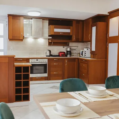 Center Hersonisos * Hersonissos (Crete)